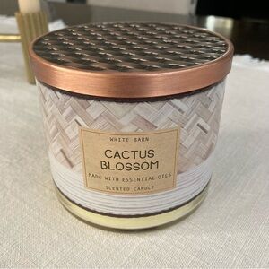 White Barn Cactus Blossom Candle